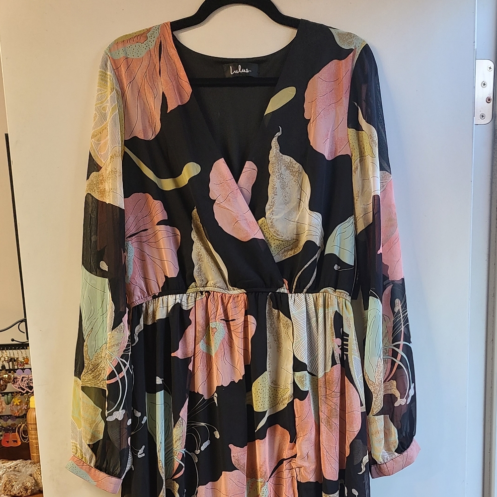Lulu's Black Floral Maxi Dress